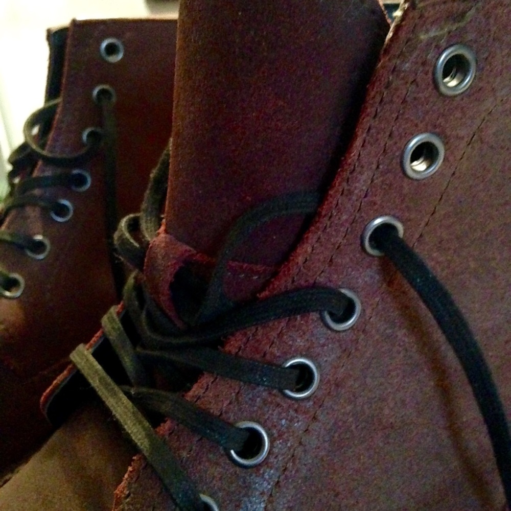 🔥NEW ASOS brown w/ black sole lace up ankle boot - Picture 4 of 8